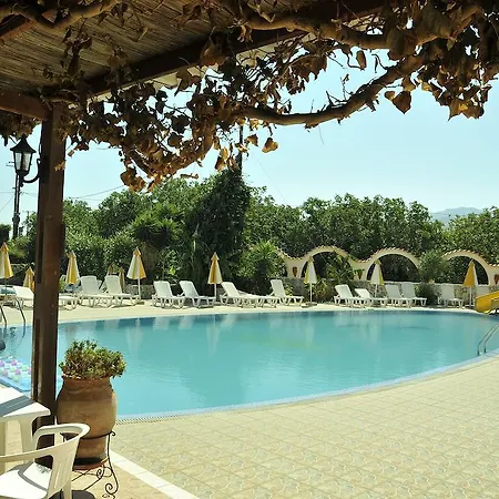 Aparthotel Fili 2*