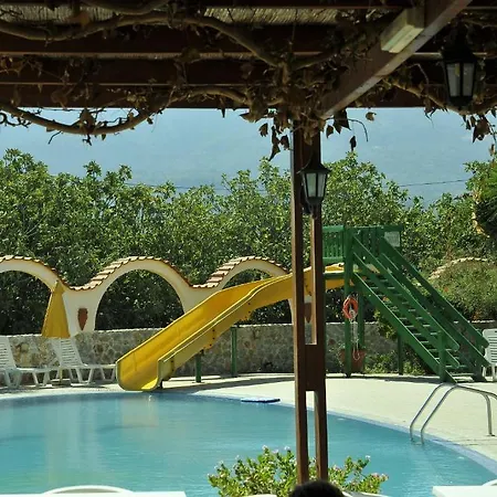Fili Apartmanhotel