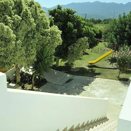 Aparthotel Fili 2*