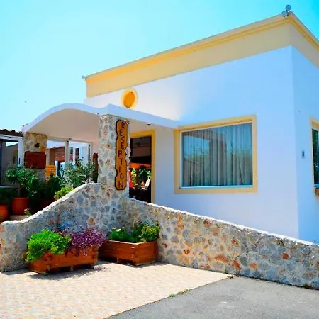 Hotel apartamentowy Fili Tigaki